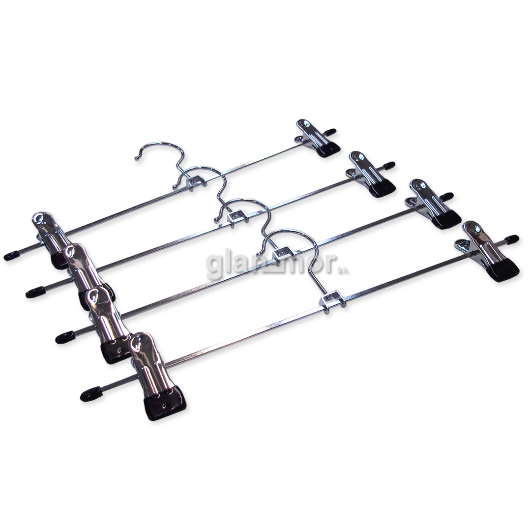 percha de metal con broche de plástico